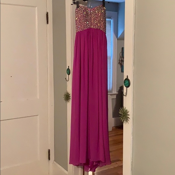 Prom Dress - Picture 5 of 8